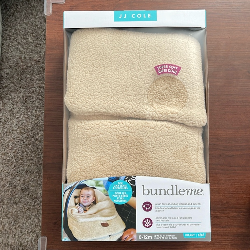NWT JJ Cole Original Bundleme Shearling Car Seat Cover Winter Stroller